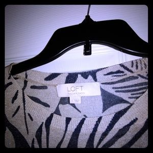 Womrens light sweater/Blouse